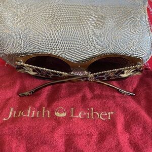 Judith Lieber Handmade In Italy 🇮🇹 Stunning Crystal Encrusted Etched Sunglasses